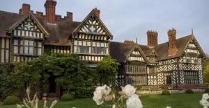 Apple Harvest at Wightwick Manor, Wolverhampton